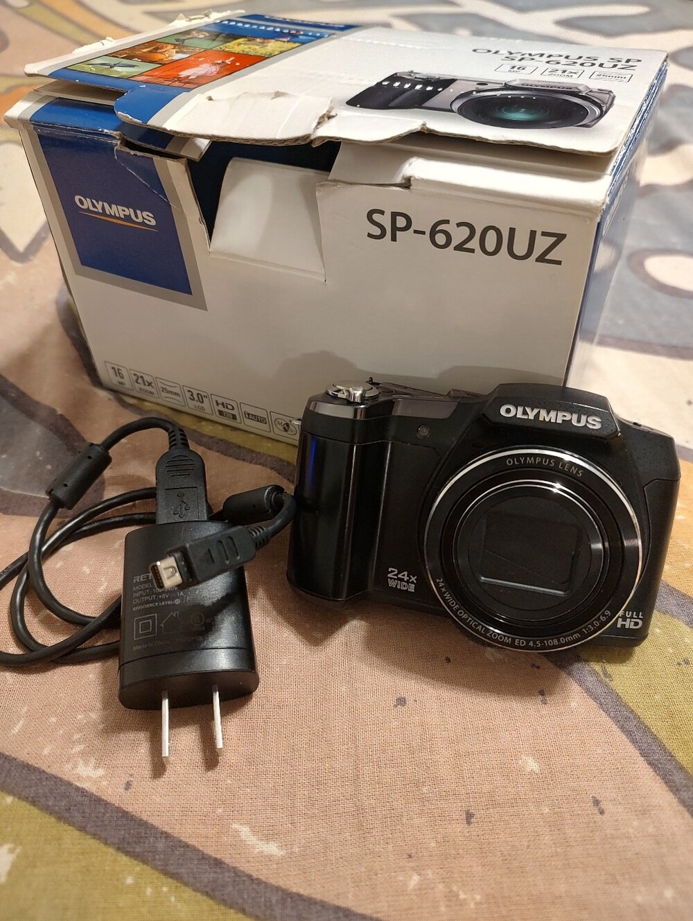 Olympus SP-620UZ Digital Camera